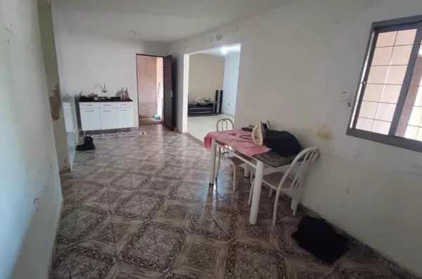 Vendo Casa Quitada no Maria Celina com Piscina - Zona Norte