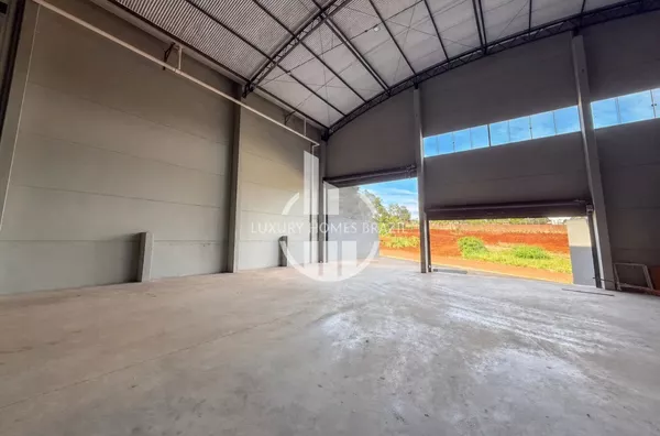 Vendo ou Alugo Barracão grande próximo da BR 369 - Av Tiradentes