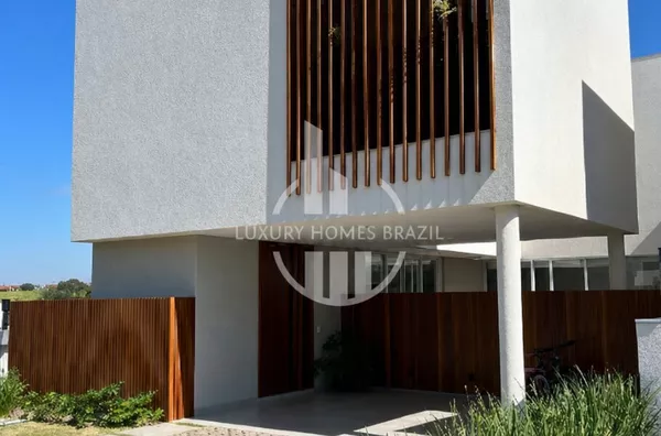 Vendo Sobrado de alto padrão no Aranguá - Zona Leste 