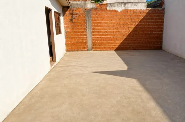 Vendo Casa Quitada no Bairro Ernâni Moura Lima - Zona Leste