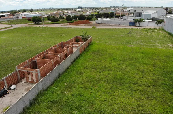 Terreno para venda no bairro Tropical Ville, Luis Eduardo Magalhaes