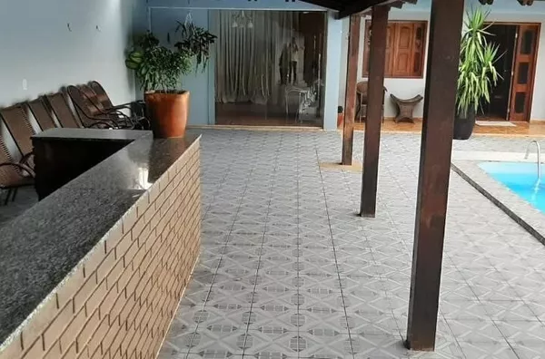 Área comercial e residencial á venda no Centro de Luis Eduardo Magalhaes, Bahia.