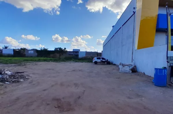 Terreno comercial para venda, Avenida Salvador, em Luis Eduardo Magalhaes