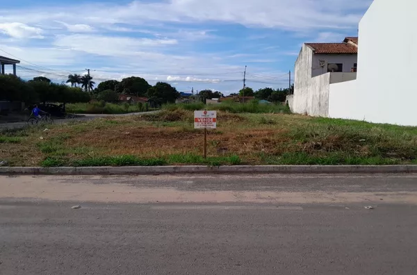 Terreno para venda, Avenida  JK  , Luis Eduardo Magalhaes