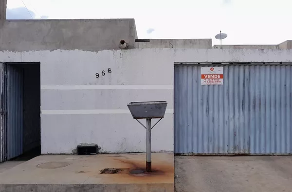 Casa com 3 quartos para venda,  Florais Lea, Luis Eduardo Magalhaes