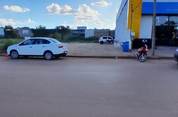 Terreno comercial para venda, Avenida Salvador, em Luis Eduardo Magalhaes