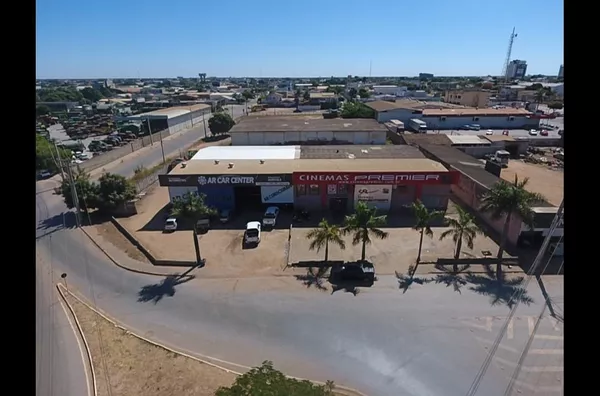 Área Comercial á venda no Centro de Luis Eduardo Magalhaes - BA