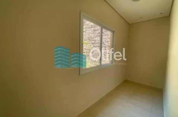 Lindo sobrado em condomínio fechado na cidade de Louveira, com excelente localização, proporcionando contato com a natureza, excelente qualidade de vida, além de estar próximo ao centro e principais vias de acesso. Conta com 3 suítes, varanda,  lavabo, ba - Foto 31