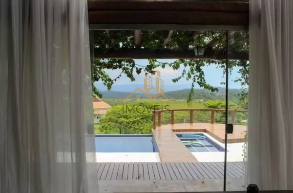Casa à venda com 5 suítes em  condomínio de alto padrão na cidade de Louveira.  Lindo sobrado moderno e com fino acabamento, são 760m² de construção em um terreno de 1.890m², o andar superior oferece 3 suítes sendo a master com closet e banheira com hidro - Foto 34