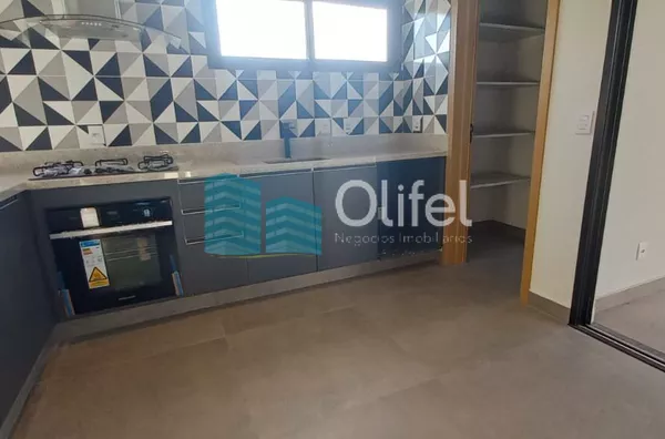 Excelente casa térrea em condomínio fechado na cidade de Louveira com 3 dormitórios, sendo 1 suíte, sala ampla para 2 ambientes, pé direito duplo, lavabo, banheiro social, conceito integrado, área gourmet e quintal.  Agende a sua visita - Foto 7