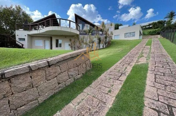 Casa à venda com 5 suítes em  condomínio de alto padrão na cidade de Louveira.  Lindo sobrado moderno e com fino acabamento, são 760m² de construção em um terreno de 1.890m², o andar superior oferece 3 suítes sendo a master com closet e banheira com hidro - Foto 4