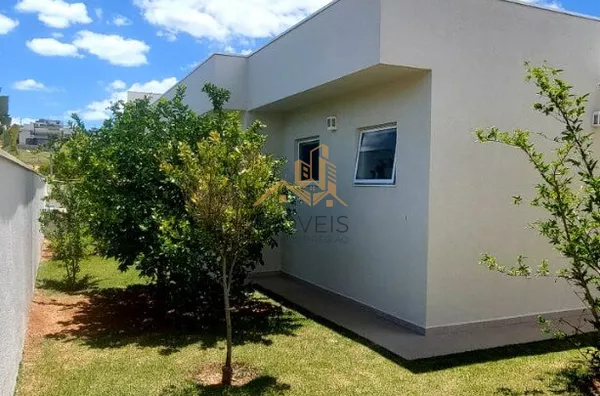 Excelente casa  em condomínio de alto padrão na cidade de Vinhedo.Sendo três suítes, escritório , lavabo, sala dois ambientes, cozinha integrada com sala de jantar, espaço gourmet, ar condicionado,  armários em todos os ambientes , piscina a - Foto 36