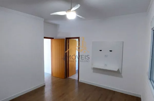 Excelente casa  em condomínio de alto padrão na cidade de Vinhedo.Sendo três suítes, escritório , lavabo, sala dois ambientes, cozinha integrada com sala de jantar, espaço gourmet, ar condicionado,  armários em todos os ambientes , piscina a - Foto 21