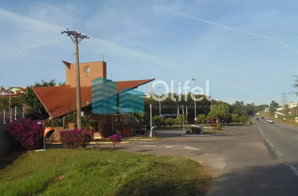 Terreno com leve aclive, ideal para projetos modernos que aproveitam ao máximo o potencial arquitetônico. Ótima localização próximo a mercados, farmácias, padarias, escolas públicas e particulares. Detalhes do condomínio: * Segurança e portaria 24horas. * - Foto 5