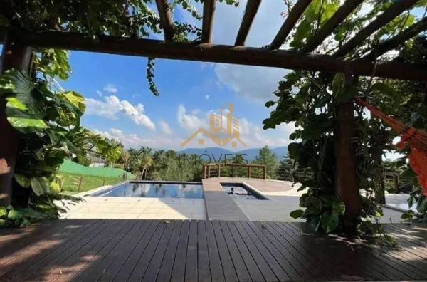 Casa à venda com 5 suítes em  condomínio de alto padrão na cidade de Louveira.  Lindo sobrado moderno e com fino acabamento, são 760m² de construção em um terreno de 1.890m², o andar superior oferece 3 suítes sendo a master com closet e banheira com hidro - Foto 24
