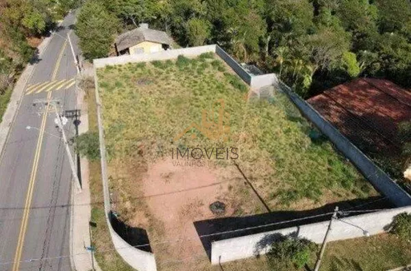 Excelente lote todo murado, topografia plana, com 1.000 mt na cidade de Louveira.  Documentação apta para financiamento.   Agende sua visita.