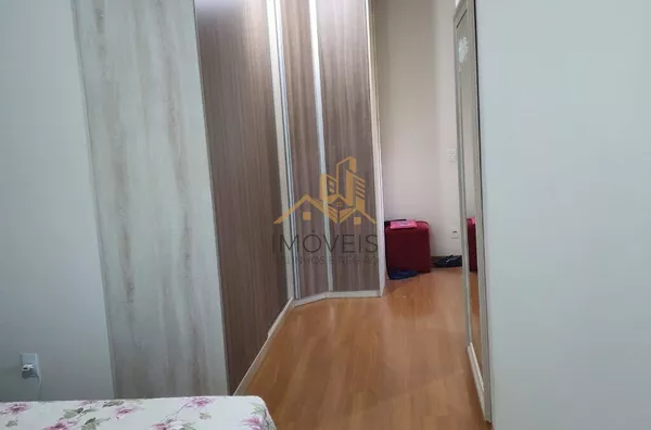 Casa moderna, com muito espaço, sala de estar, de tv, de jantar, escritório, 3 dormitórios com armários, sendo 1 suíte máster com sacada, lavabo, banheiro social, cozinha e lavanderia com armários, despensa, dormitório e banheiro de empregada, 4 vagas de - Foto 19