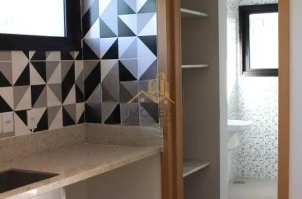 Excelente casa térrea em condomínio fechado na cidade de Louveira com 3 dormitórios, sendo 1 suíte, sala ampla para 2 ambientes, pé direito duplo, lavabo, banheiro social, conceito integrado, área gourmet e quintal.  Agende a sua visita - Foto 8
