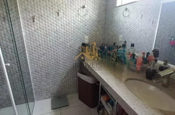 Excelente sobrado em condomínio fechado na cidade de Louveira. Ótimo acabamento, espaços amplos e confortáveis, ampla área gourmet com piscina.  Imóvel apto para financiamento.   Agende sua Visita - Foto 8