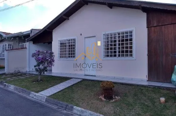 Casa para locação em condomínio com piscina, quadra poliesportiva, churrasqueira, portaria 24hs e fácil acesso aos principais comércios e rodovia Anhaguera. São 3 dormitórios, sendo 1 suíte, banheiro social, cozinha planejada, área gourmet, quintal e vag
