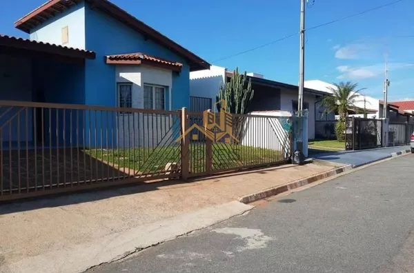 Casa térrea em bairro residencial na cidade de Louveira - Foto 2