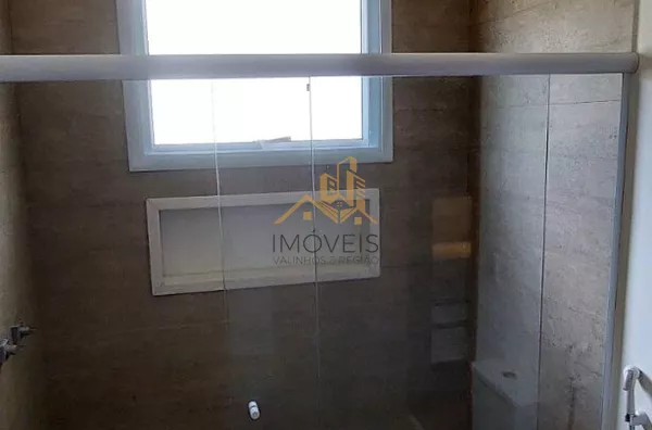 Excelente casa  em condomínio de alto padrão na cidade de Vinhedo.Sendo três suítes, escritório , lavabo, sala dois ambientes, cozinha integrada com sala de jantar, espaço gourmet, ar condicionado,  armários em todos os ambientes , piscina a - Foto 29