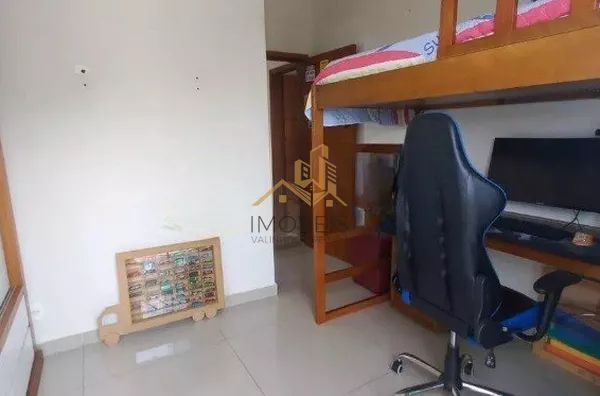 Excelente sobrado em condomínio fechado na cidade de Louveira. Ótimo acabamento, espaços amplos e confortáveis, ampla área gourmet com piscina.  Imóvel apto para financiamento.   Agende sua Visita - Foto 23