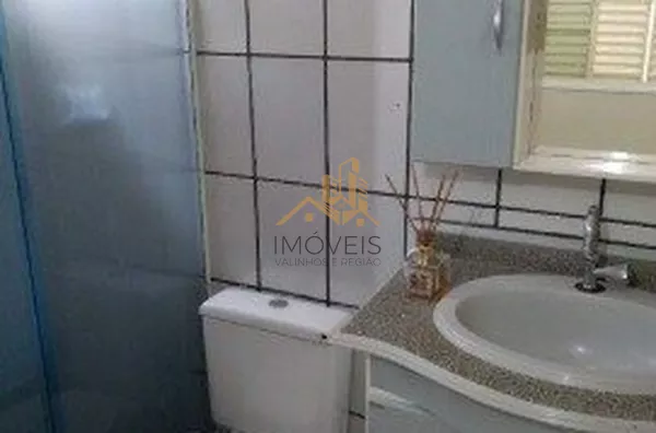 Casa para locação em condomínio com piscina, quadra poliesportiva, churrasqueira, portaria 24hs e fácil acesso aos principais comércios e rodovia Anhaguera. São 3 dormitórios, sendo 1 suíte, banheiro social, cozinha planejada, área gourmet, quintal e vag - Foto 6