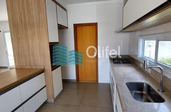 Excelente casa  em condomínio de alto padrão na cidade de Vinhedo.Sendo três suítes, escritório , lavabo, sala dois ambientes, cozinha integrada com sala de jantar, espaço gourmet, ar condicionado,  armários em todos os ambientes , piscina a - Foto 14