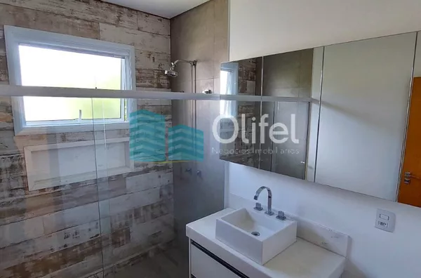 Excelente casa  em condomínio de alto padrão na cidade de Vinhedo.Sendo três suítes, escritório , lavabo, sala dois ambientes, cozinha integrada com sala de jantar, espaço gourmet, ar condicionado,  armários em todos os ambientes , piscina a - Foto 26