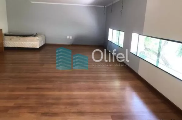 Linda casa em condomínio fechado de alto padrão na cidade de Vinhedo com 4 suítes, sendo no piso térreo uma suíte master com closet e hidromassagem e ar condicionado, sala ampla com lareira , escritório, lavabo, ampla cozinha planejada com copa, despensa, - Foto 25