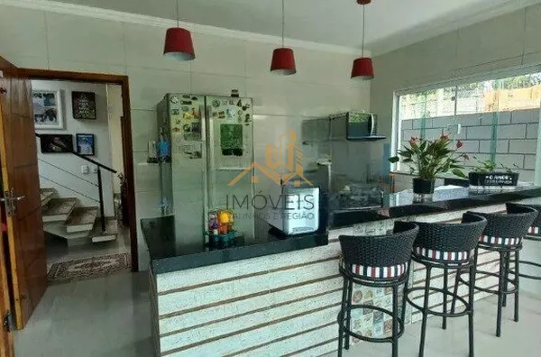 Excelente sobrado em condomínio fechado na cidade de Louveira. Ótimo acabamento, espaços amplos e confortáveis, ampla área gourmet com piscina.  Imóvel apto para financiamento.   Agende sua Visita - Foto 10