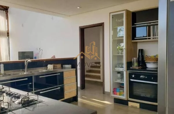 Casa à venda com 5 suítes em  condomínio de alto padrão na cidade de Louveira.  Lindo sobrado moderno e com fino acabamento, são 760m² de construção em um terreno de 1.890m², o andar superior oferece 3 suítes sendo a master com closet e banheira com hidro - Foto 6