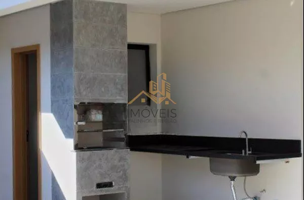 Excelente casa térrea em condomínio fechado na cidade de Louveira com 3 dormitórios, sendo 1 suíte, sala ampla para 2 ambientes, pé direito duplo, lavabo, banheiro social, conceito integrado, área gourmet e quintal.  Agende a sua visita - Foto 17
