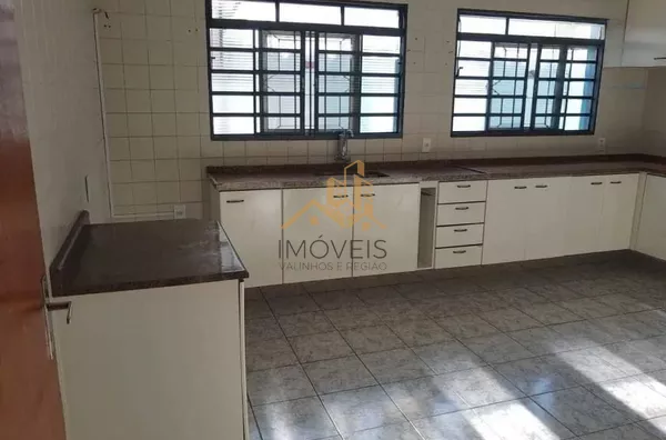 Casa térrea em bairro residencial na cidade de Louveira - Foto 13