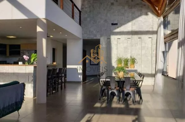 Casa à venda com 5 suítes em  condomínio de alto padrão na cidade de Louveira.  Lindo sobrado moderno e com fino acabamento, são 760m² de construção em um terreno de 1.890m², o andar superior oferece 3 suítes sendo a master com closet e banheira com hidro - Foto 10