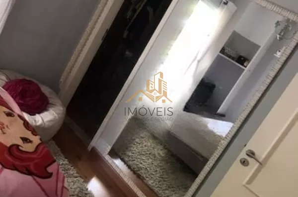 Linda casa em condomínio fechado de alto padrão na cidade de Vinhedo com 4 suítes, sendo no piso térreo uma suíte master com closet e hidromassagem e ar condicionado, sala ampla com lareira , escritório, lavabo, ampla cozinha planejada com copa, despensa, - Foto 20