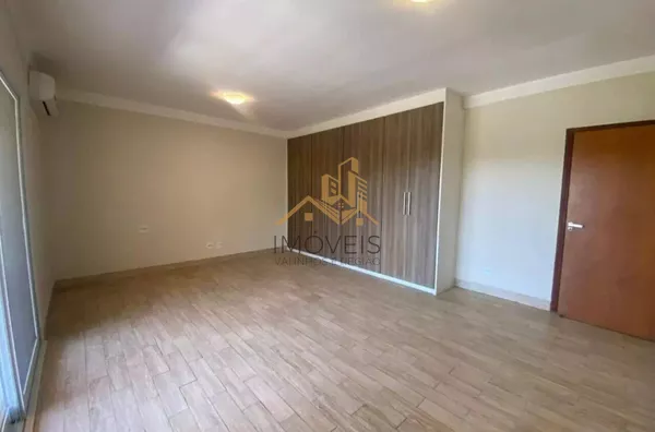 Lindo sobrado em condomínio fechado na cidade de Louveira, com excelente localização, proporcionando contato com a natureza, excelente qualidade de vida, além de estar próximo ao centro e principais vias de acesso. Conta com 3 suítes, varanda, lavabo, ba - Foto 20