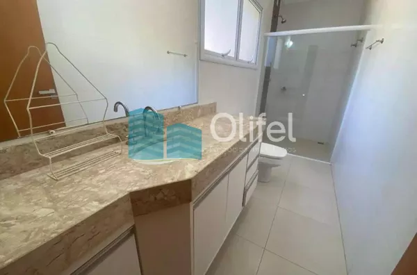 Lindo sobrado em condomínio fechado na cidade de Louveira, com excelente localização, proporcionando contato com a natureza, excelente qualidade de vida, além de estar próximo ao centro e principais vias de acesso. Conta com 3 suítes, varanda,  lavabo, ba - Foto 30