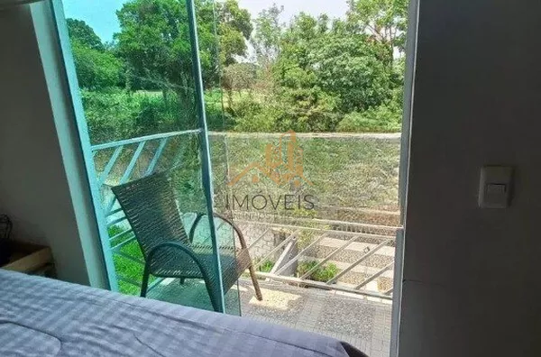 Excelente sobrado em condomínio fechado na cidade de Louveira. Ótimo acabamento, espaços amplos e confortáveis, ampla área gourmet com piscina.  Imóvel apto para financiamento.   Agende sua Visita - Foto 22