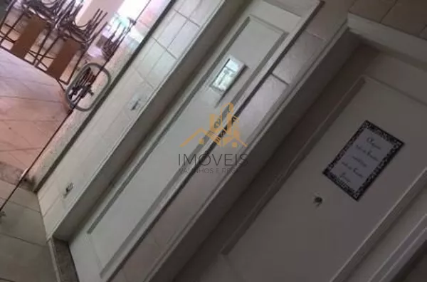 Linda casa em condomínio fechado de alto padrão na cidade de Vinhedo com 4 suítes, sendo no piso térreo uma suíte master com closet e hidromassagem e ar condicionado, sala ampla com lareira , escritório, lavabo, ampla cozinha planejada com copa, despensa, - Foto 10