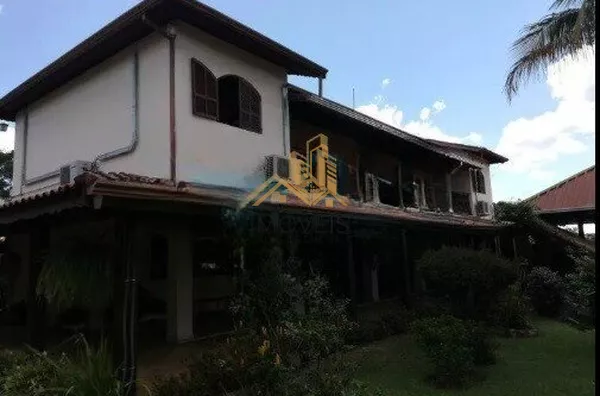 Chácara com 15.000m² no bairro Monterrey em Louveira 
