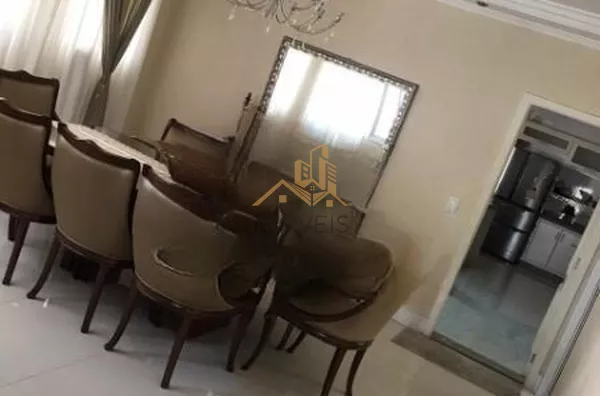 Linda casa em condomínio fechado de alto padrão na cidade de Vinhedo com 4 suítes, sendo no piso térreo uma suíte master com closet e hidromassagem e ar condicionado, sala ampla com lareira , escritório, lavabo, ampla cozinha planejada com copa, despensa, - Foto 7