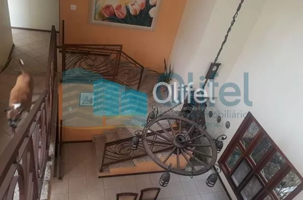 Excelente sobrado na cidade de  Louveira, com 4 dormitórios, sendo 1 suíte master com closet, banheiro social, quartos avarandados, lavabo, ampla sala de estar, jantar e mezanino, escritório, cozinha, copa, lavanderia, despensa, área gourmet com churrasqu - Foto 43