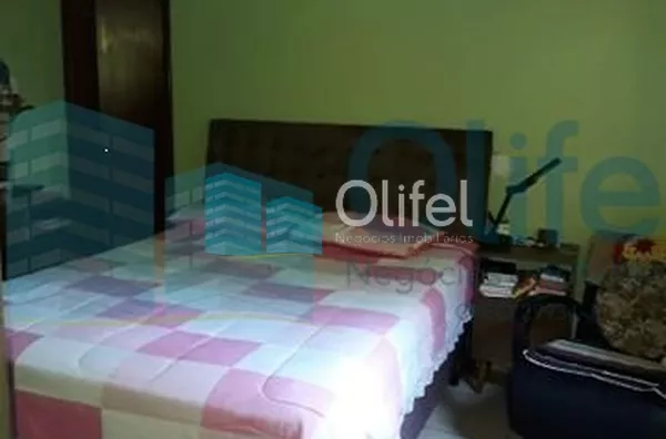Linda chácara á venda na cidade de  Louveira, sendo três dormitórios, sendo 1 suíte, 1 banheiro social, cozinha, despensa, lavanderia, sala de estar e jantar,  sala de televisão e escritório. Na parte debaixo possui um porão totalmente habitável com 1 qua - Foto 8