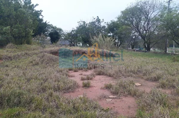 Linda área  de esquina com 4.500m², na cidade de Louveira,  em área industrial, próximo a vias de acesso, facilidade de manobrar veículos grandes. - Foto 3