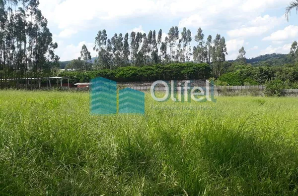 Excelente terreno em área Industrial plana, na cidade de Itatiba com 20 mil metros total, sendo 370 mt de frente.  Agende sua visita.