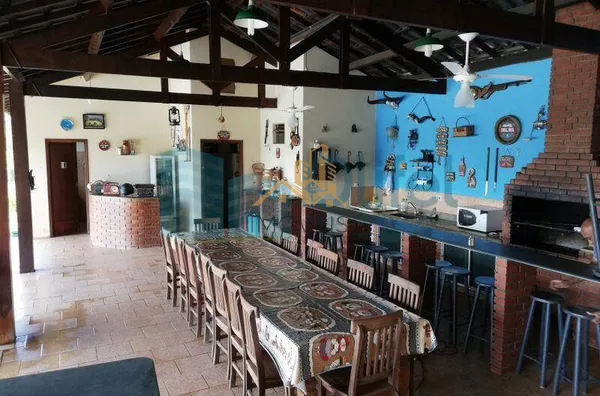 Explore esta esplêndida chácara localizada no bairro Monterrey, na cidade de Louveira, que se estende por um generoso terreno de 15.000m² - Foto 10