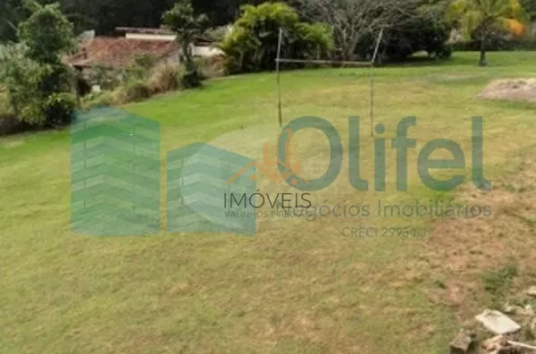 Linda casa em condomínio fechado na cidade de  Vinhedo, 698 m² área construída, 1450,00 m² de terreno, 5 dormitórios sendo 2 suítes, living 4 ambientes, 4 banheiros, 6 vagas de garagem cobertas, piscina, local com muito verde e tranquilidade.  Venha morar - Foto 12
