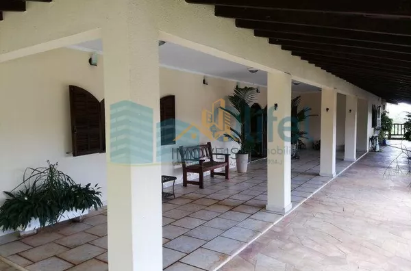 Explore esta esplêndida chácara localizada no bairro Monterrey, na cidade de Louveira, que se estende por um generoso terreno de 15.000m² - Foto 12